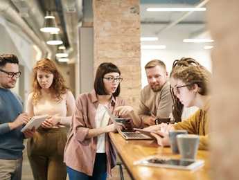 The Complete Guide to Performance Review Software: Transforming How Companies Evaluate Talent in 2025 - Featured image