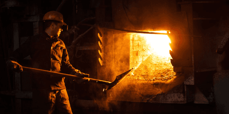 The Evolution of White-Collar vs. Blue-Collar Work in 2026 - Featured image